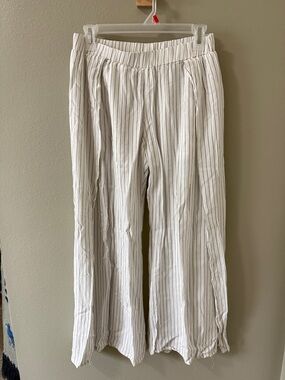 Umgee White Wide Leg Pants with Thin Black Pinstripes